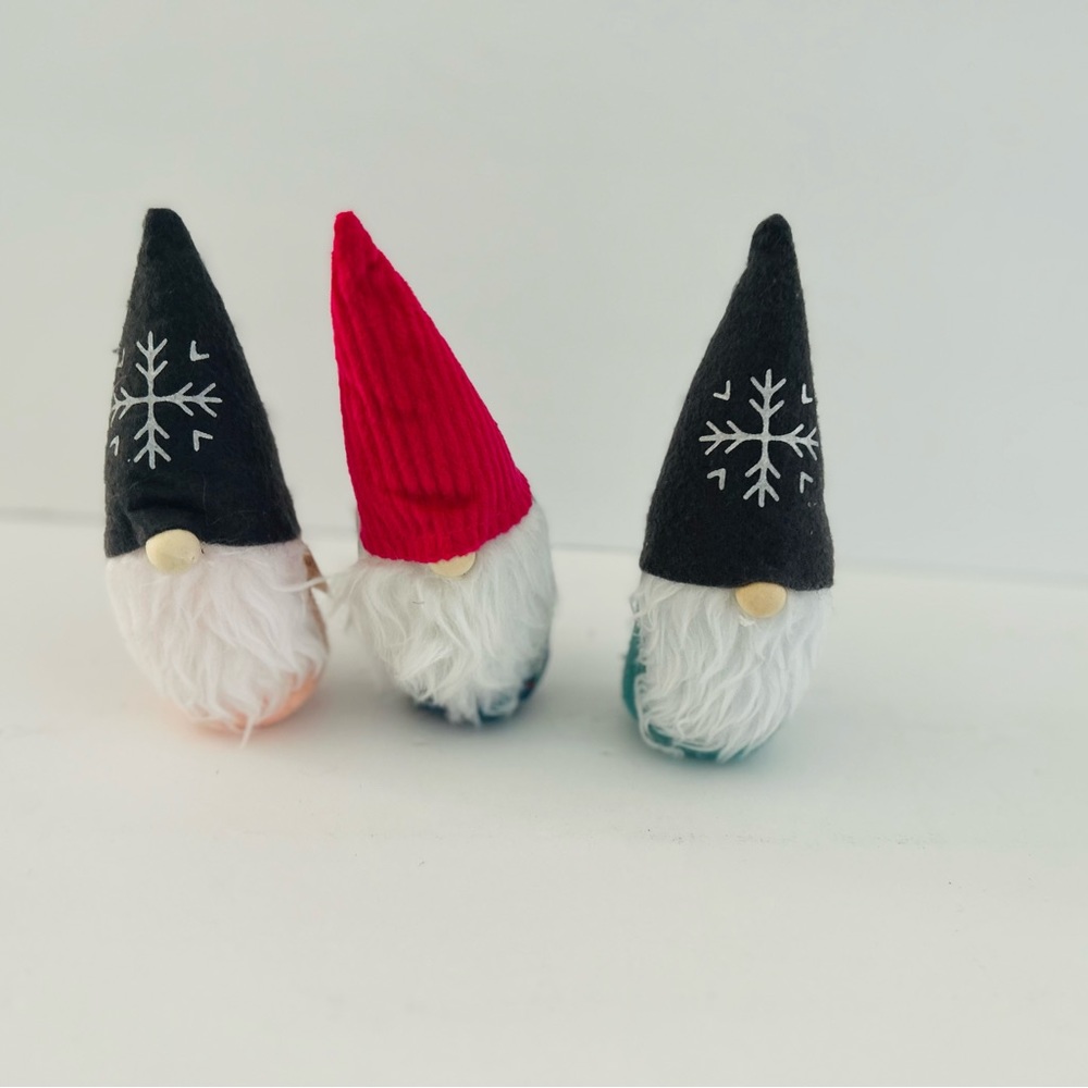 Plush Gnomes 3 pcs new